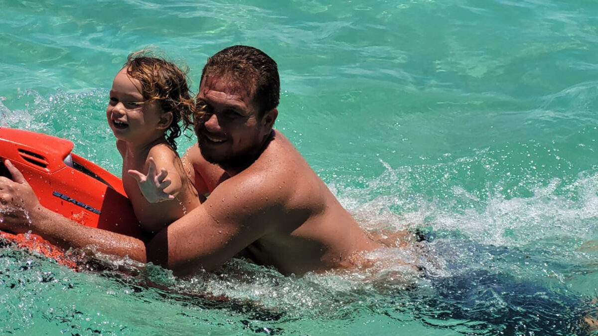 b4d0ebe4-2c9f-4504-82e6-38eaaece0f30 3